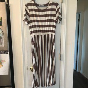 Levaca Midi Dress